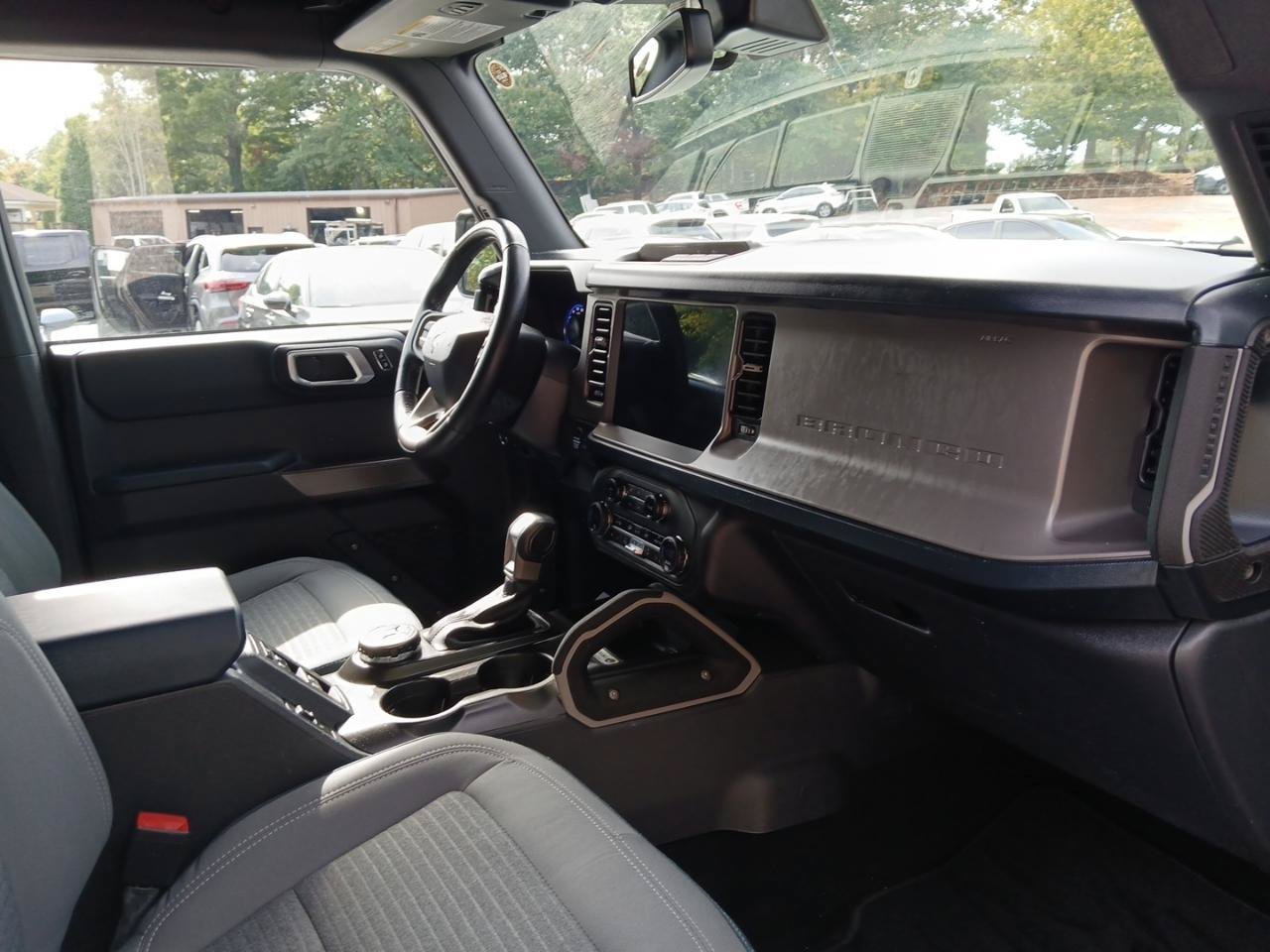 Used 2023 Ford Bronco Outer Banks AWD/4WD image 16