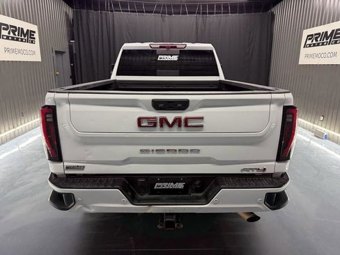 Used 2024 GMC Sierra 2500 AT4 w/ AT4 Preferred Package AWD/4WD image 15