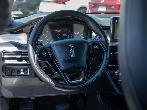 Used 2022 Lincoln Corsair Standard image 16