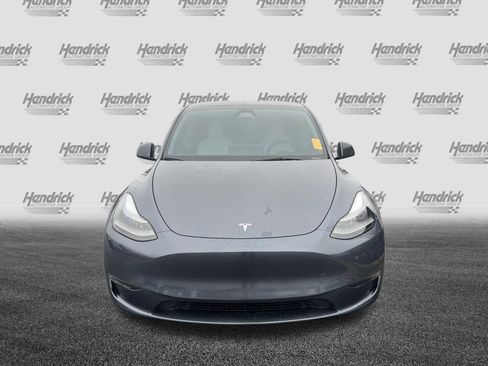 Used 2023 Tesla Model Y Long Range image 3