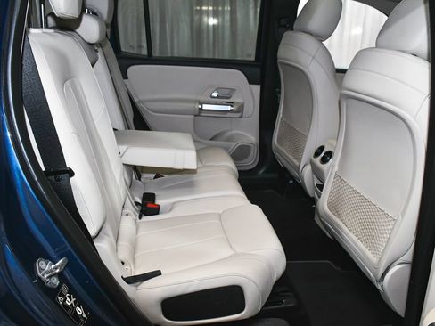 Used 2020 Mercedes-Benz GLB 250 4MATIC image 55