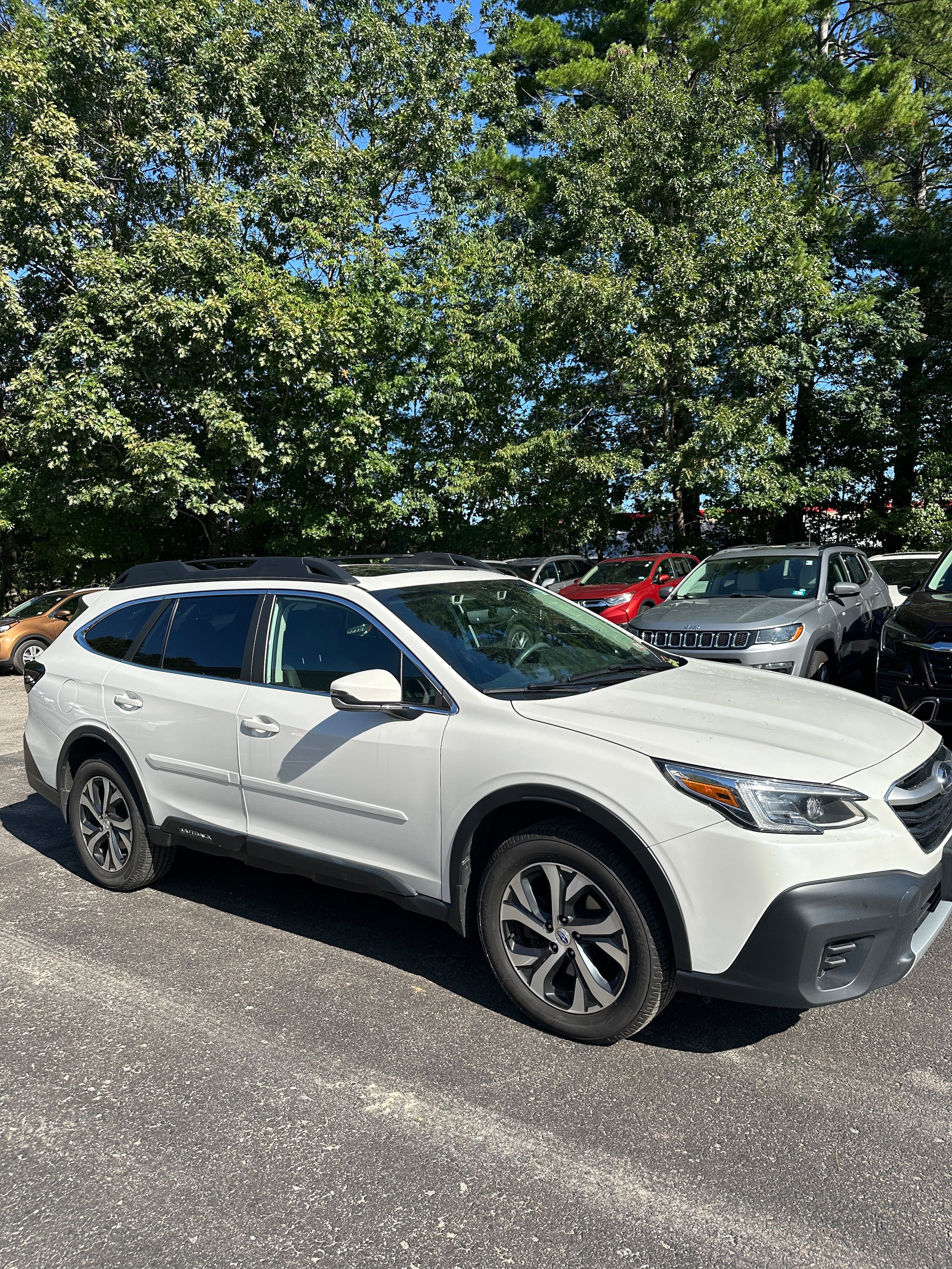 Used 2022 Subaru Outback Limited XT AWD/4WD image 4