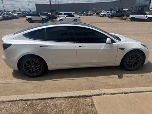 Used 2022 Tesla Model 3 RWD image 6