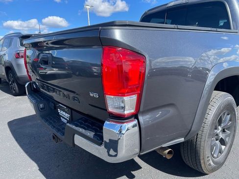 Used 2023 Toyota Tacoma SR5 AWD/4WD image 27