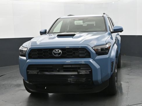 Used 2025 Toyota 4Runner TRD Sport Premium AWD/4WD image 8