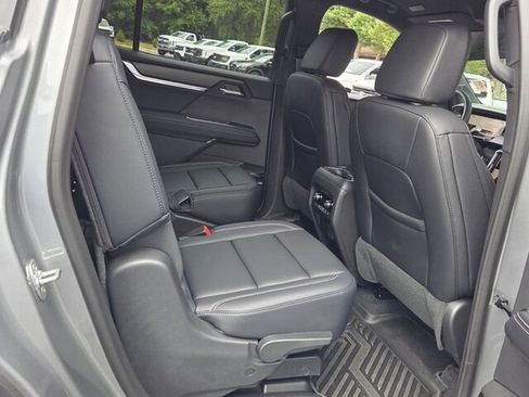 Used 2026 GMC Acadia Elevation w/ Black Edition AWD/4WD image 16