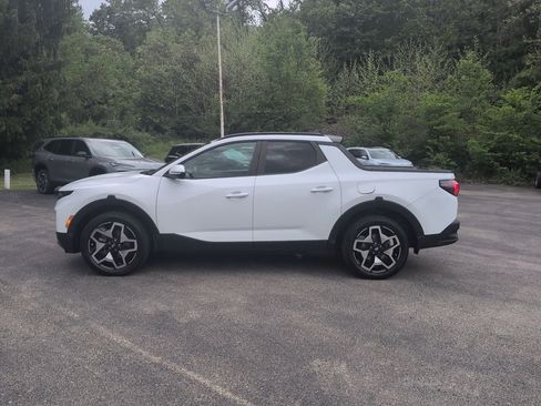 Used 2022 Hyundai Santa Cruz Limited AWD/4WD image 16