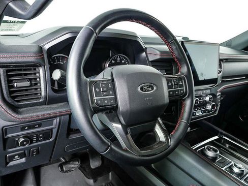 Used 2022 Ford Expedition Limited AWD/4WD image 4
