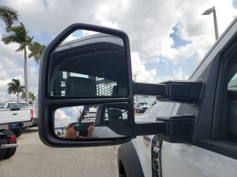New 2024 Ford F550 4x4 Regular Cab Super Duty image 14