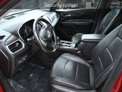 Used 2018 Chevrolet Equinox Premier image 13