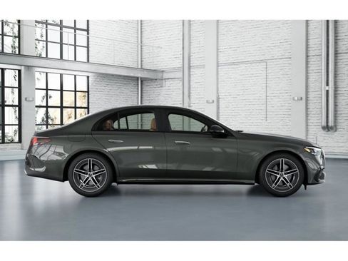 New 2026 Mercedes-Benz E 350 4MATIC Sedan image 16