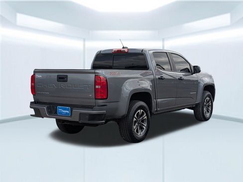 Used 2021 Chevrolet Colorado Z71 w/ Safety Package AWD/4WD image 6
