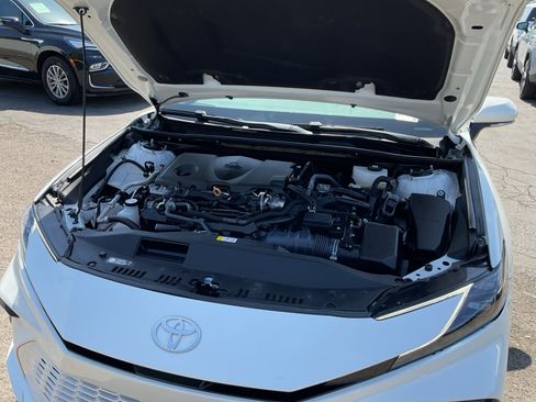 Used 2025 Toyota Camry XSE FWD image 23
