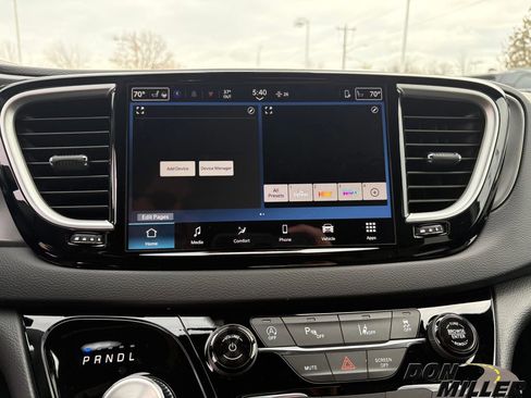 New 2026 Chrysler Voyager LX image 16