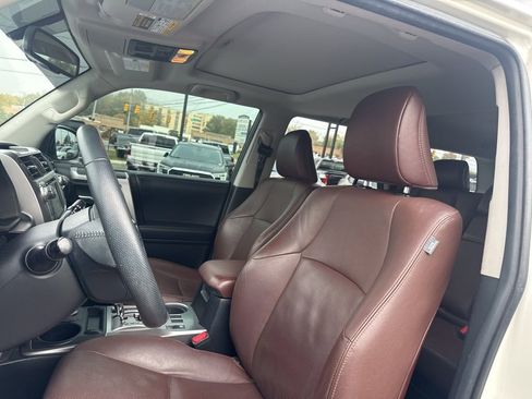 Used 2017 Toyota 4Runner Limited image 15