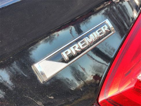 Used 2018 Chevrolet Cruze Premier w/ Enhanced Convenience Package image 12