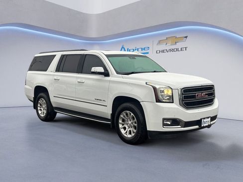 Used 2018 GMC Yukon XL SLT w/ Open Road Package AWD/4WD image 7