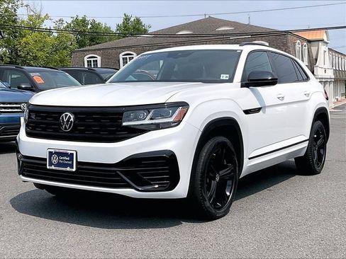 Used 2023 Volkswagen Atlas Cross Sport SEL R-Line AWD/4WD image 2