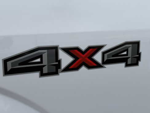 Used 2015 Ford F150 XLT w/ Equipment Group 301A Mid image 11