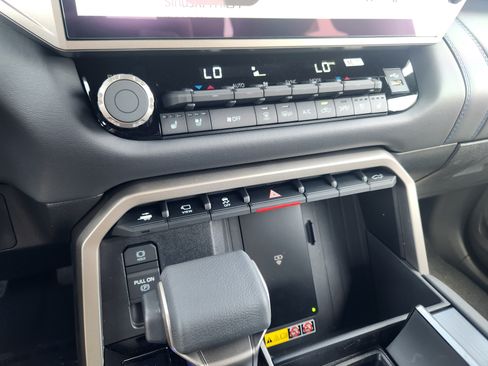 New 2026 Toyota Tundra Platinum AWD/4WD image 14