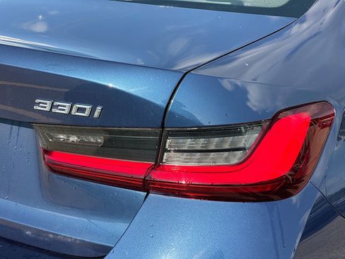 Used 2023 BMW 330i Sedan w/ Driving Assistance Package image 29