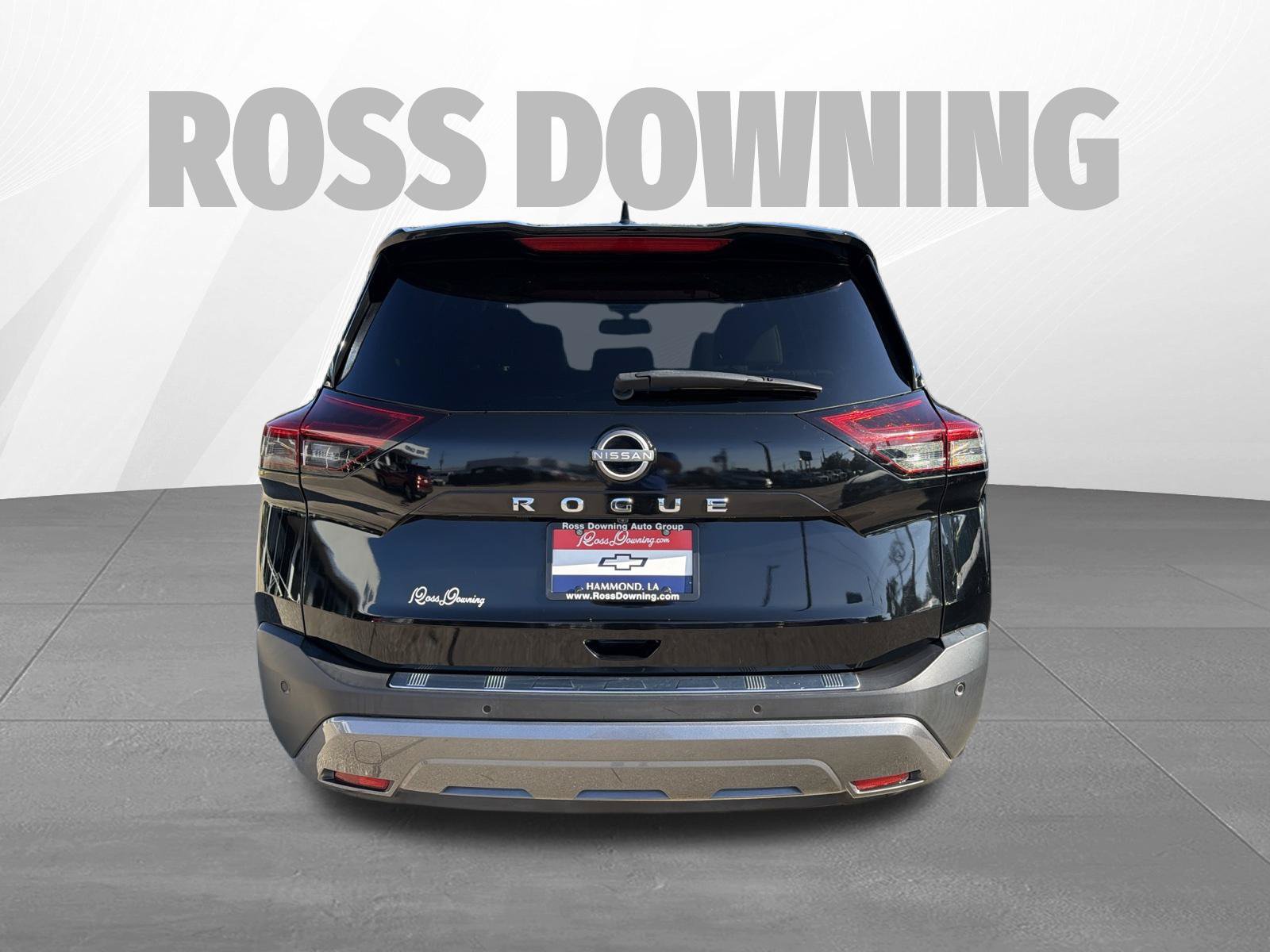 Used 2023 Nissan Rogue SL w/ SL Premium Package FWD image 5