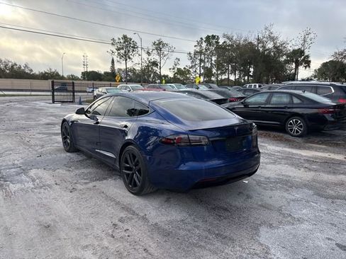 Used 2022 Tesla Model S Plaid image 3