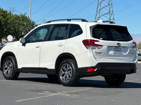 Used 2020 Subaru Forester Premium image 6