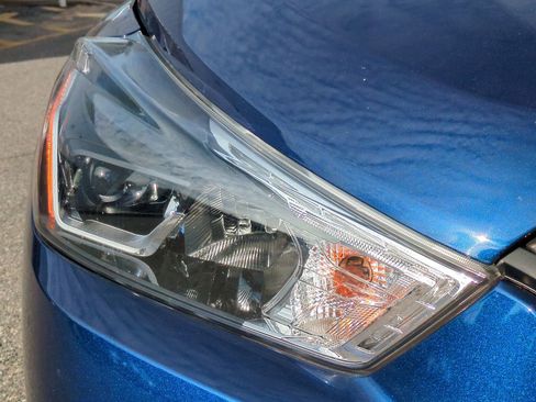 Used 2020 Nissan Kicks SR w/ SR Premium Package image 10