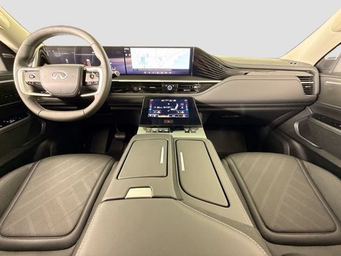Used 2026 INFINITI QX80 Luxe w/ Cargo Package RWD image 9