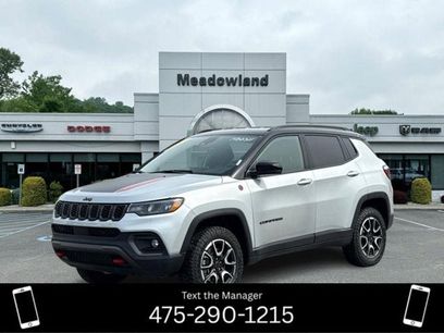 Used 2025 Jeep Compass Trailhawk w/ Trailhawk Convenience Group
