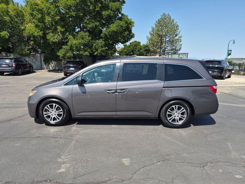 Used 2011 Honda Odyssey EX-L image 9