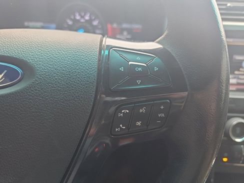 Used 2016 Ford Explorer XLT w/ Equipment Group 202A image 19