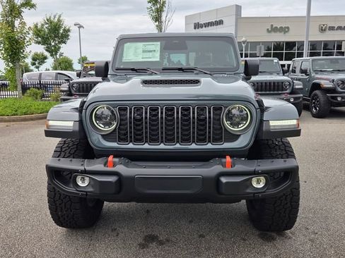 New 2026 Jeep Gladiator Mojave w/ Steel Bumper Group AWD/4WD image 2