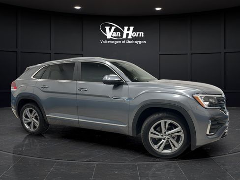 Used 2024 Volkswagen Atlas Cross Sport SEL R-Line AWD/4WD image 1