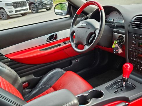 Used 2002 Ford Thunderbird RWD image 9