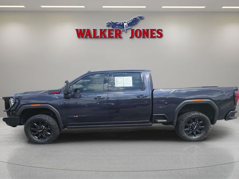 Used 2024 GMC Sierra 2500 AT4 w/ AT4 Premium Plus Package AWD/4WD image 4