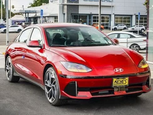 Certified 2025 Hyundai Ioniq 6 SEL image 3