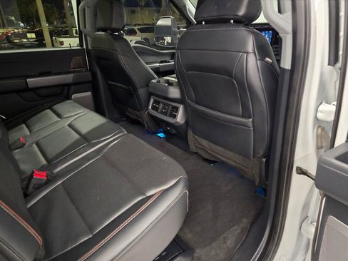 Used 2024 Ford F250 Lariat AWD/4WD image 38