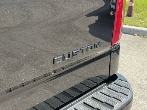 Used 2021 Chevrolet Silverado 1500 Custom w/ LPO, Dark Essentials Package image 11