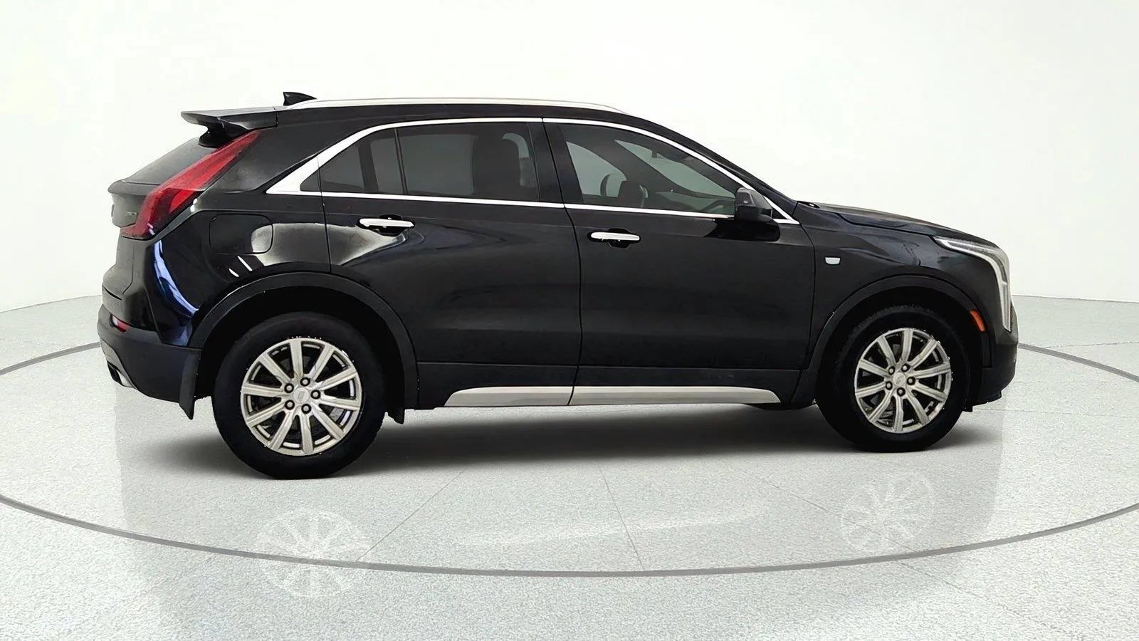 Used 2019 Cadillac XT4 Premium Luxury AWD/4WD image 6