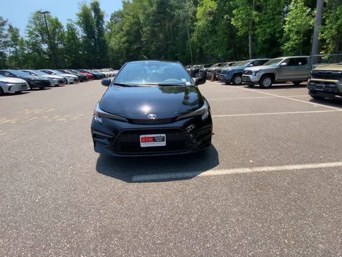 Used 2026 Toyota Corolla SE FWD image 6