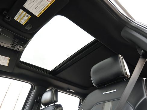 Used 2021 Ford F250 Platinum w/ FX4 Off-Road Package image 21