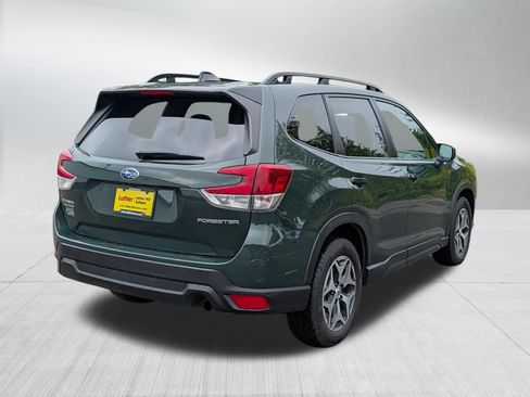 Used 2024 Subaru Forester Premium AWD/4WD image 7