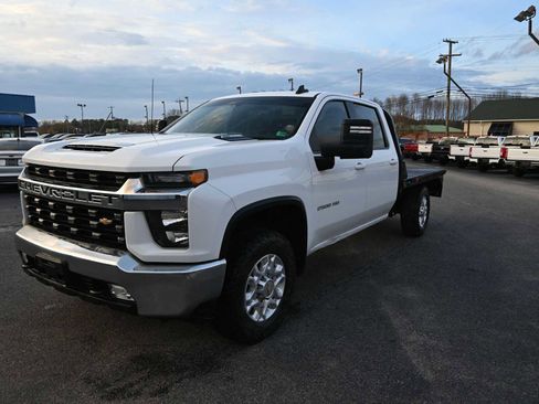 Used 2022 Chevrolet Silverado 2500 LT w/ Convenience Package image 4