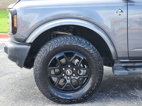 Used 2022 Ford Bronco Outer Banks AWD/4WD image 8