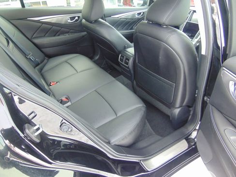Used 2015 INFINITI Q50 Premium w/ Navigation Package image 4