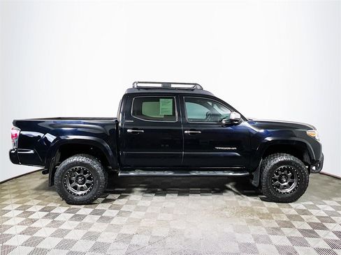 Certified 2018 Toyota Tacoma Limited image 9
