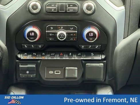Used 2021 GMC Sierra 1500 SLT w/ SLT Premium Plus Package AWD/4WD image 12