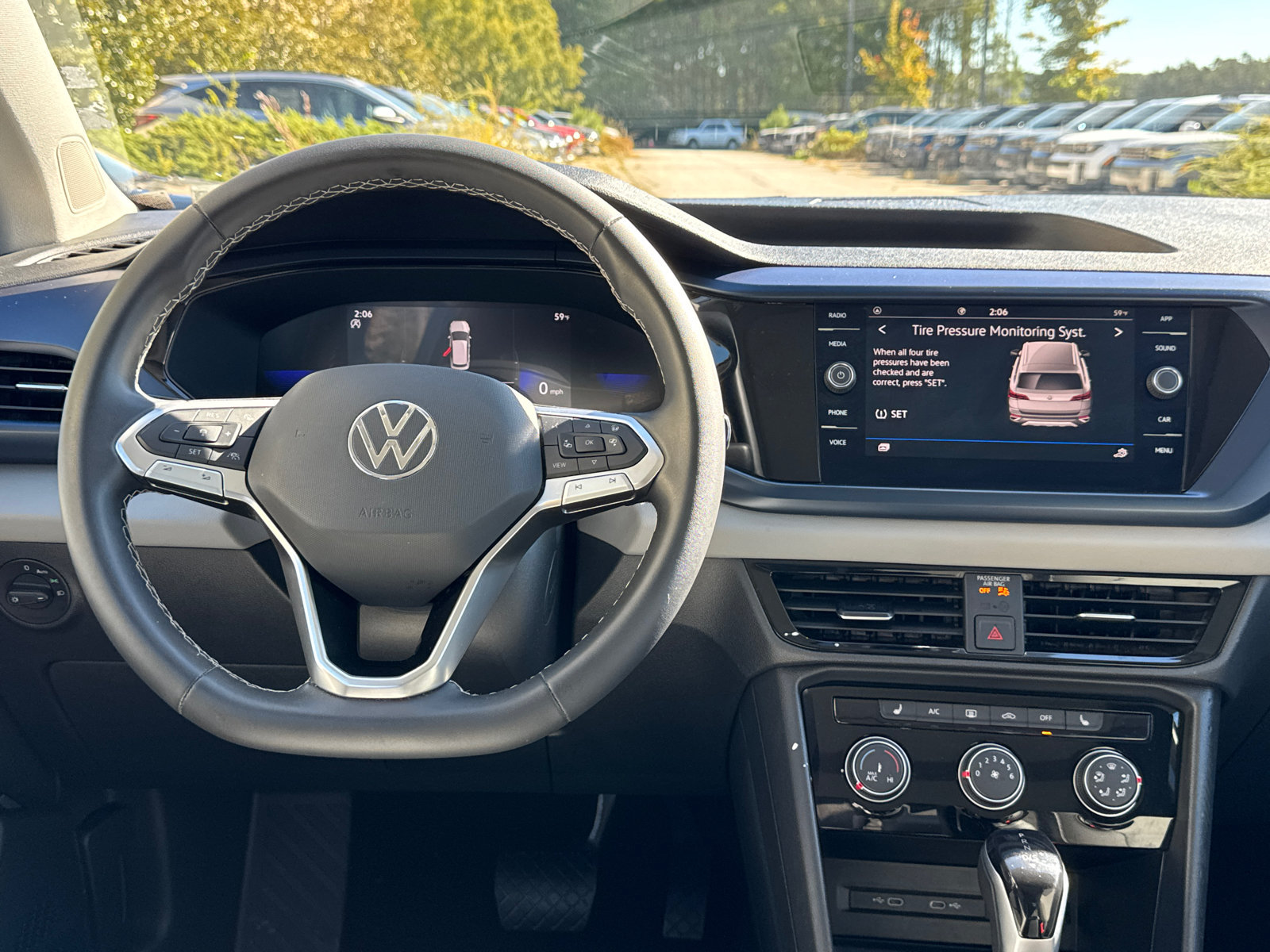 Used 2023 Volkswagen Taos SE FWD image 22